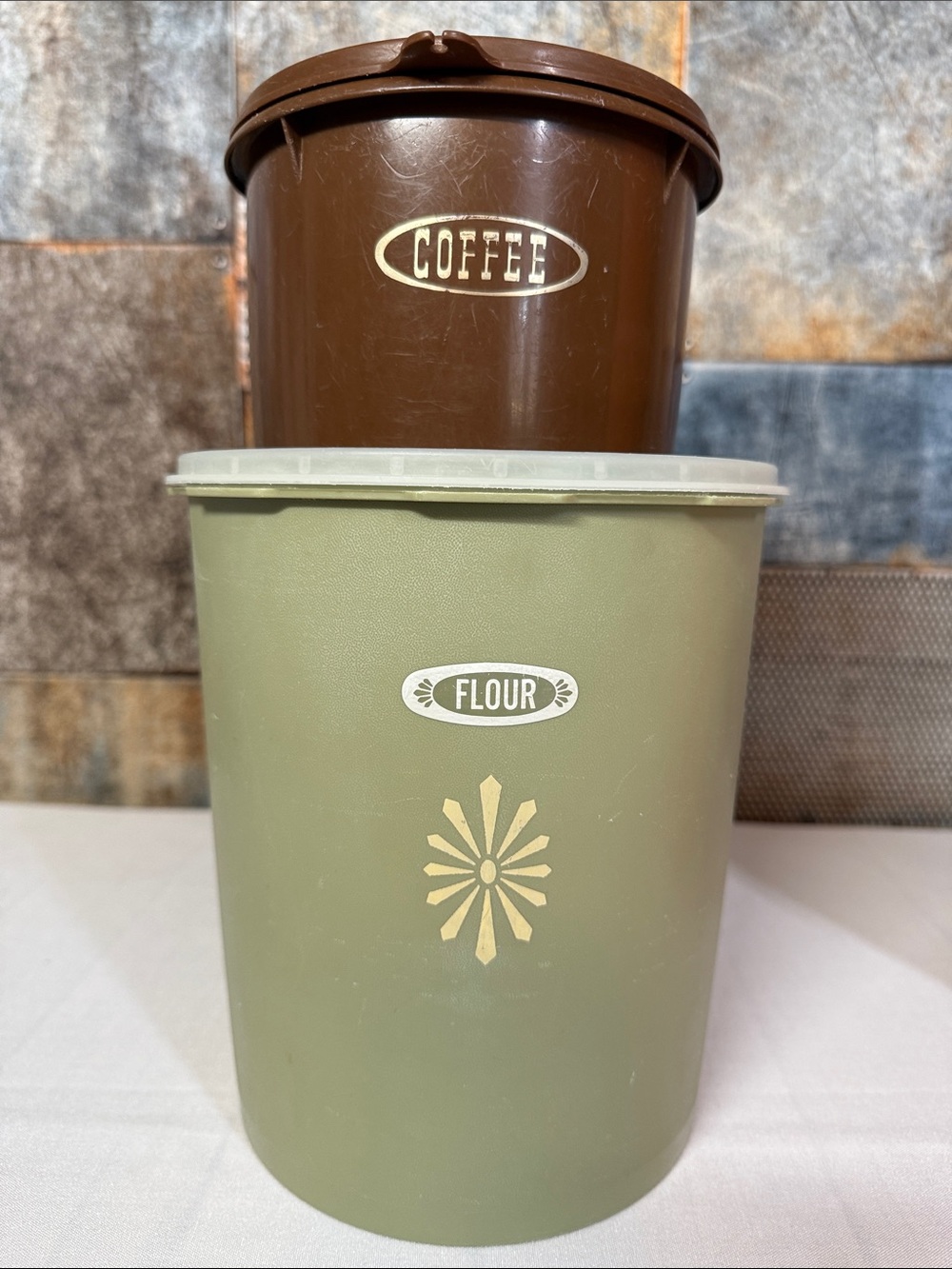 Vintage Tupperware Multi-Color Canisters - 5 Piece Mismatched Set - Picture 2 of 10